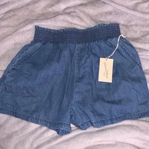 Stretchy Blue Casual Shorts